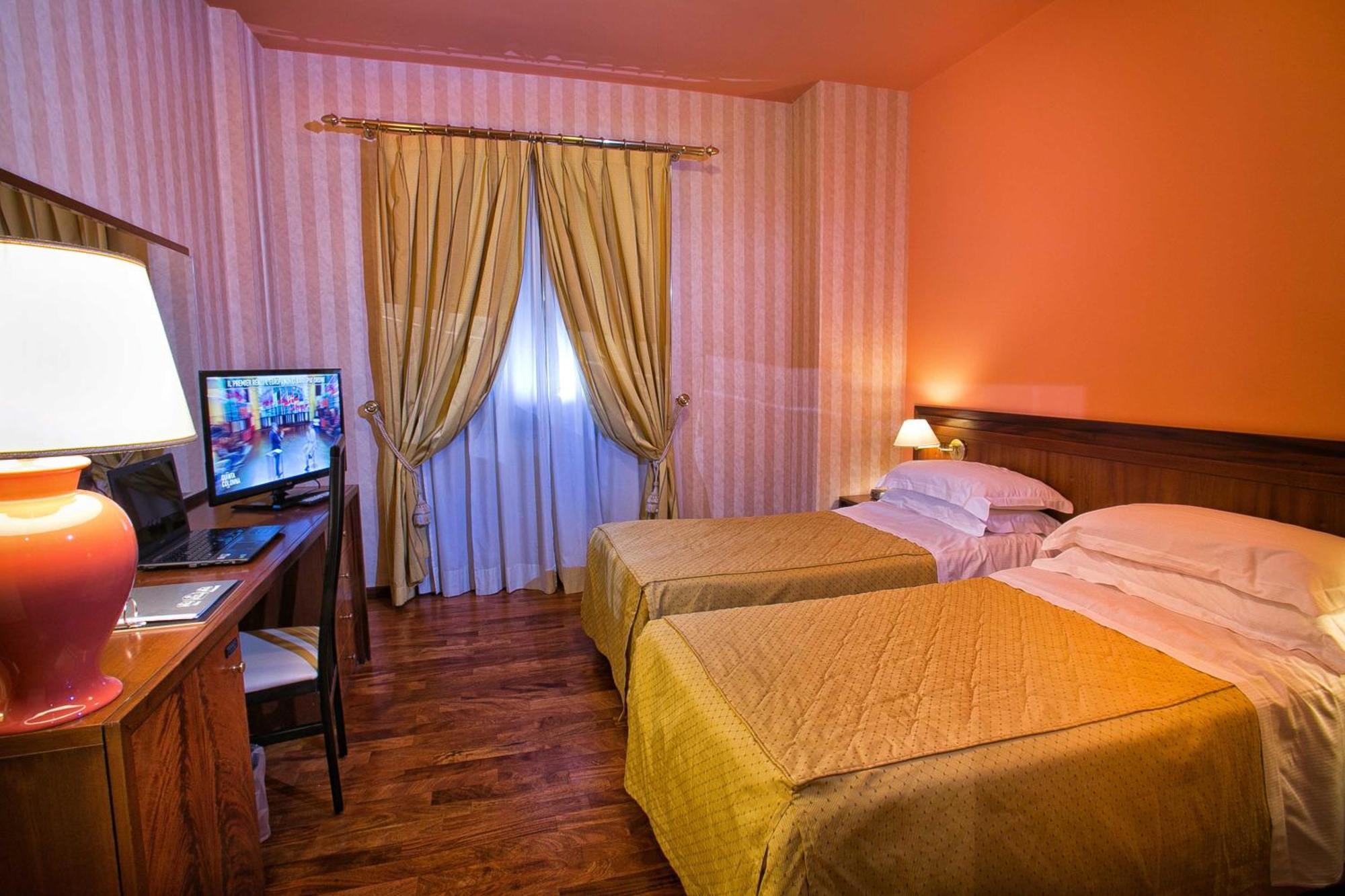 Best Western Hotel Ferrari Nola Buitenkant foto